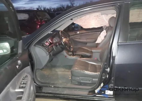 2004 Honda Accord 3.0 Ex z USA, uszkodzony, nr VIN 1HGCM66804A031994